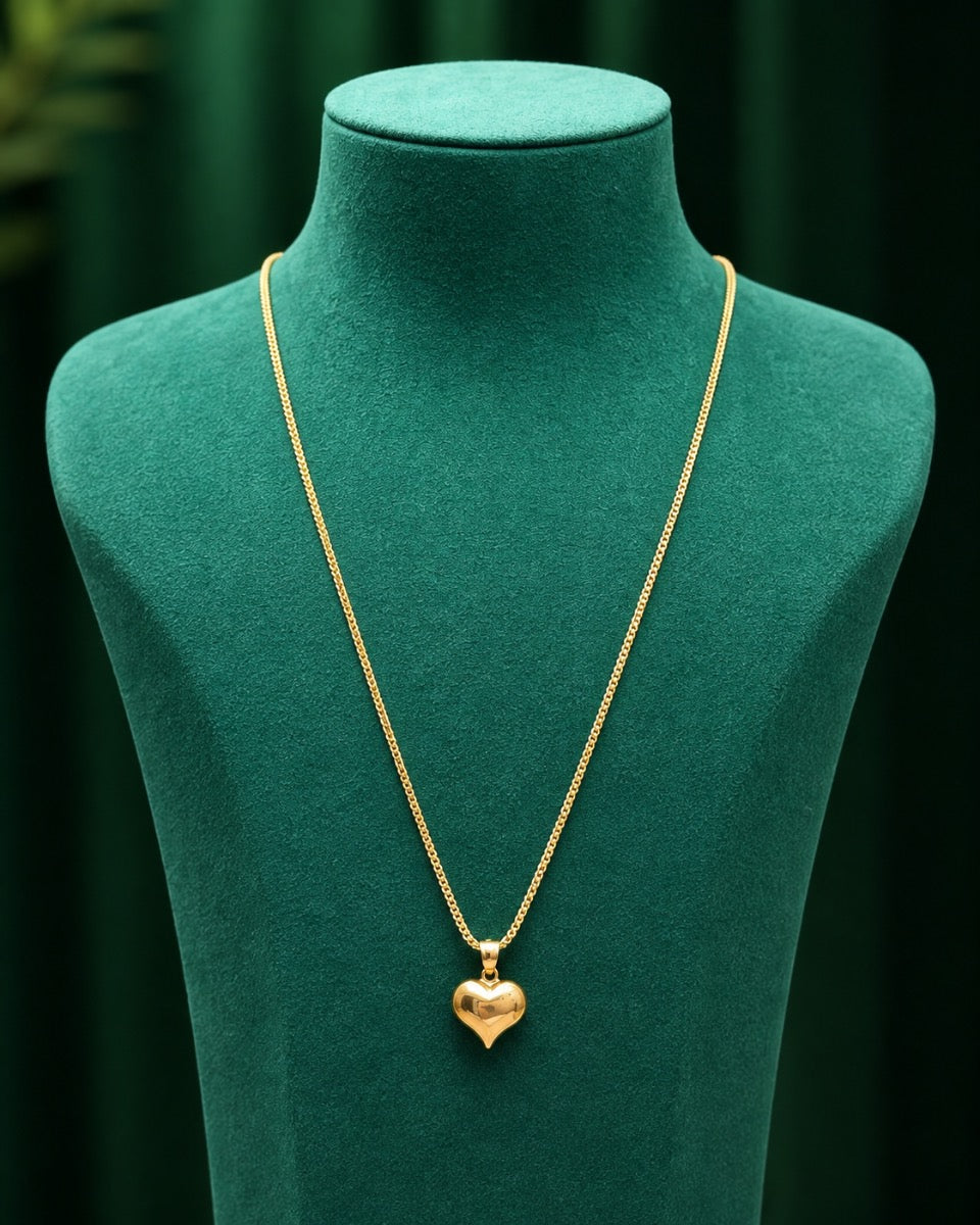 Figaro Chain with Heart Charm 10K